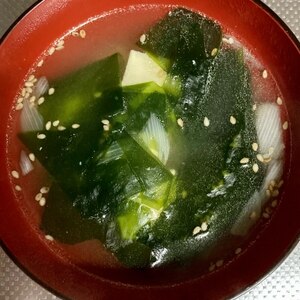 とろ〜り♡わかめと豆腐の中華スープ